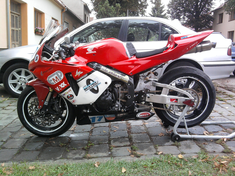 Prodám Hondu CBR 600RR