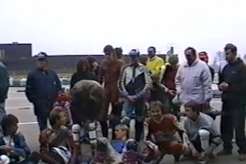 Video z histórie: Stretnutie cestných pretekárov na minibikoch v roku 1995