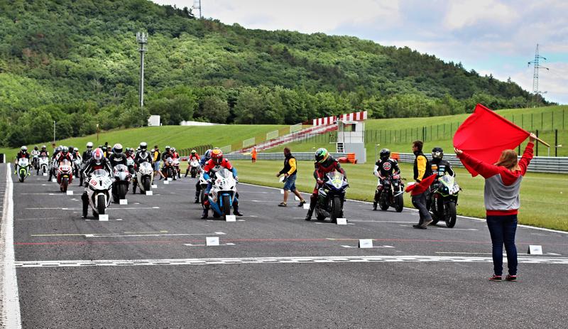 Yamaha Dunlop cup pokračuje na Slovakia Ringu