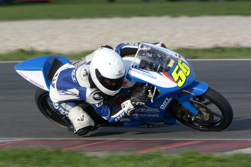Úspešná Kocourkova republiková premiéra na Moto3