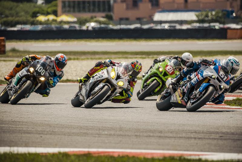 Tým Exteria EKO Racing na osmihodinovce na Slovakia Ringu