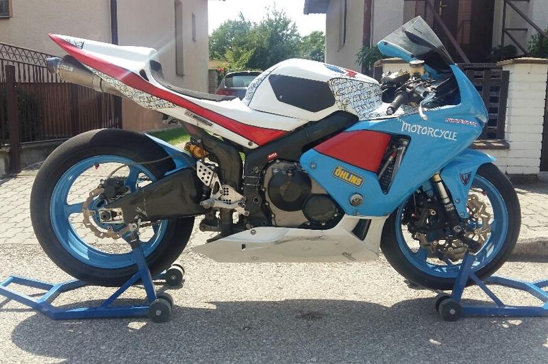 Predám: Honda CBR 600RR