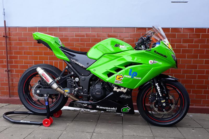 Prodám Kawasaki EX 300 Ninja SE