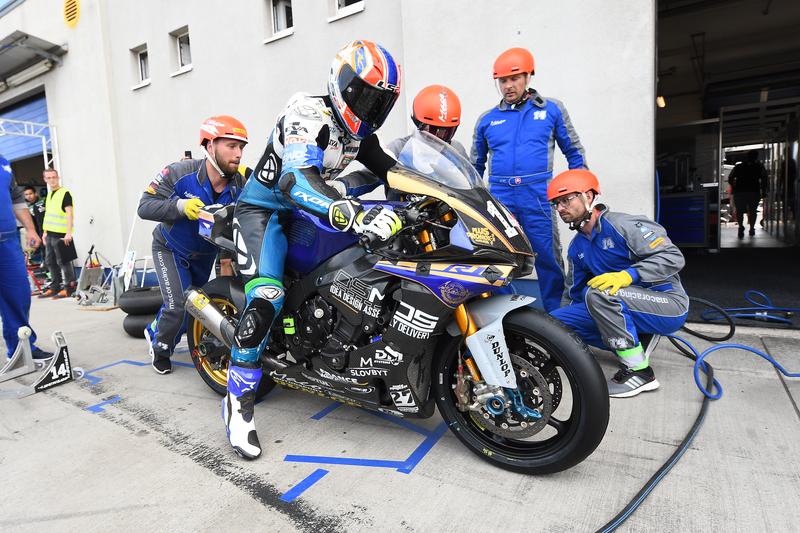 Maco Racing Team na osemhodinovke v Oscherslebene