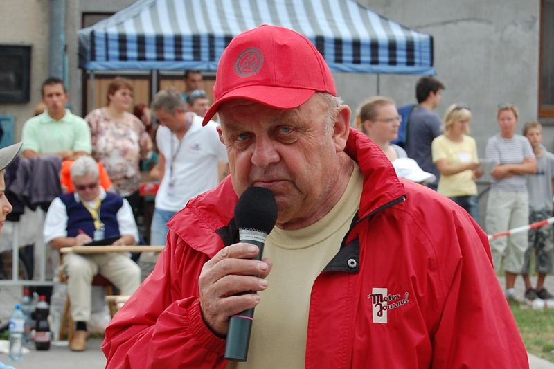 Karel Kratochvíl  1935-2020
