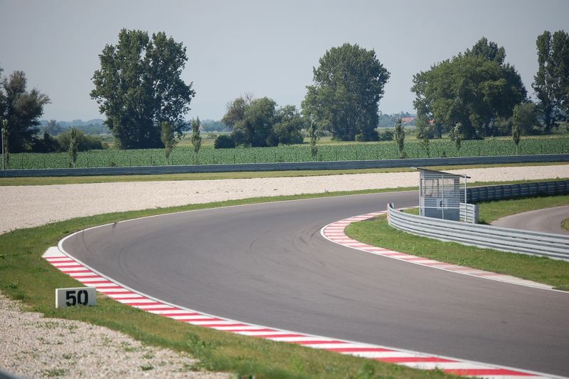 Areál pretekárskeho okruhu SLOVAKIA RING obnovuje svoju prevádzku