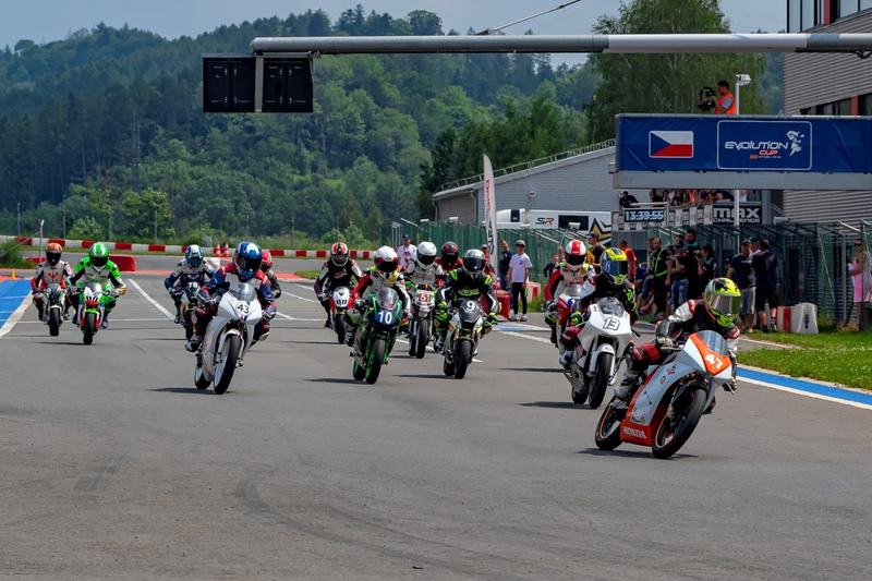 V Třinci se o víkendu odjedou další závody MMČR Miniracing a MSR juniorů