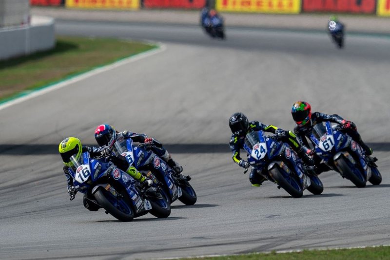 Videoreportáž z pretekov Yamaha R3 bLU cRU European Cup v Barcelone