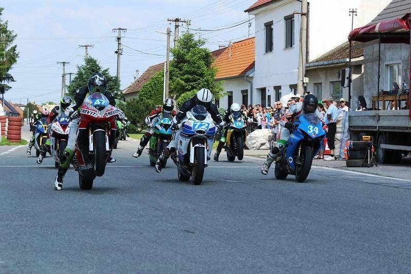 Do Kopčian sa vracajú motocyklové preteky