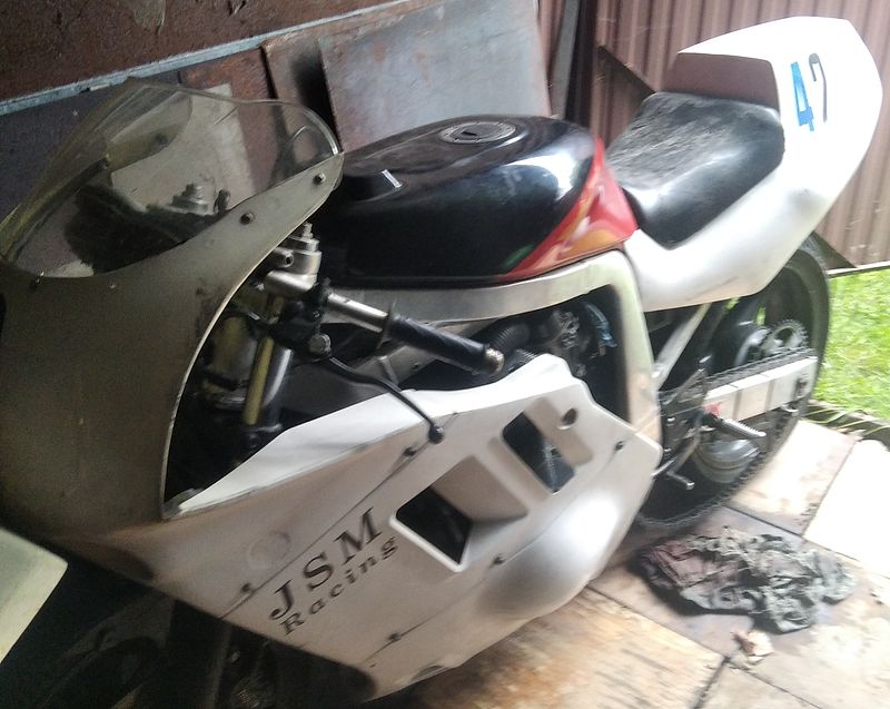 Prodám Suzuki GSXR- 750