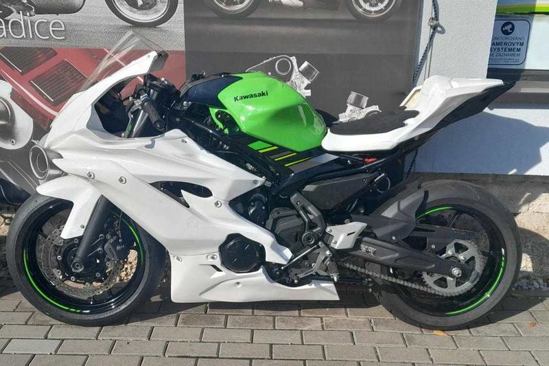 Prodám Kawasaki Ninja 650