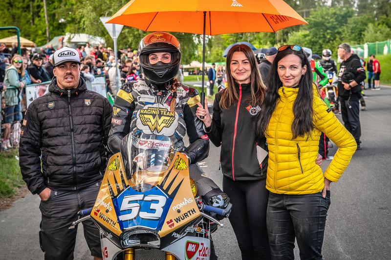 Wonder Women Racing Team: První závody úspěšně za námi!