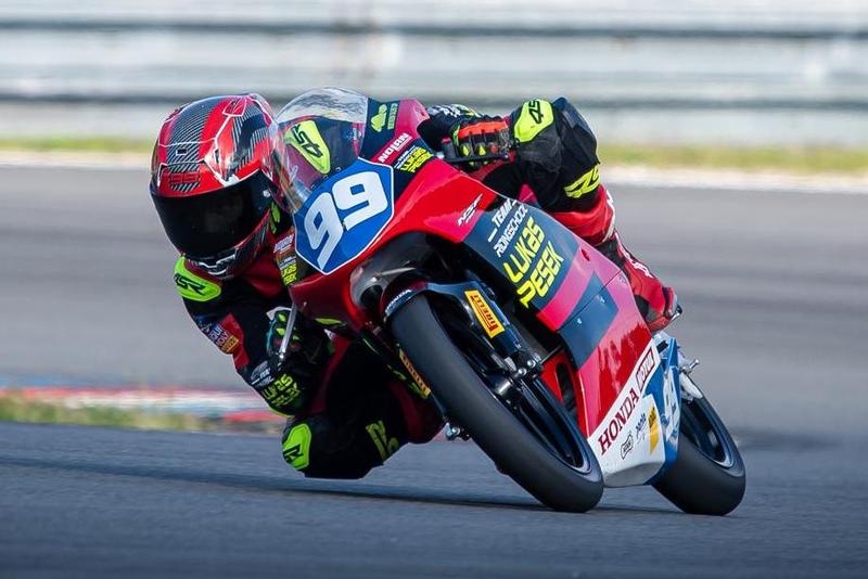 Šimon Urbančok úspešne debutoval na veľkom okruhu