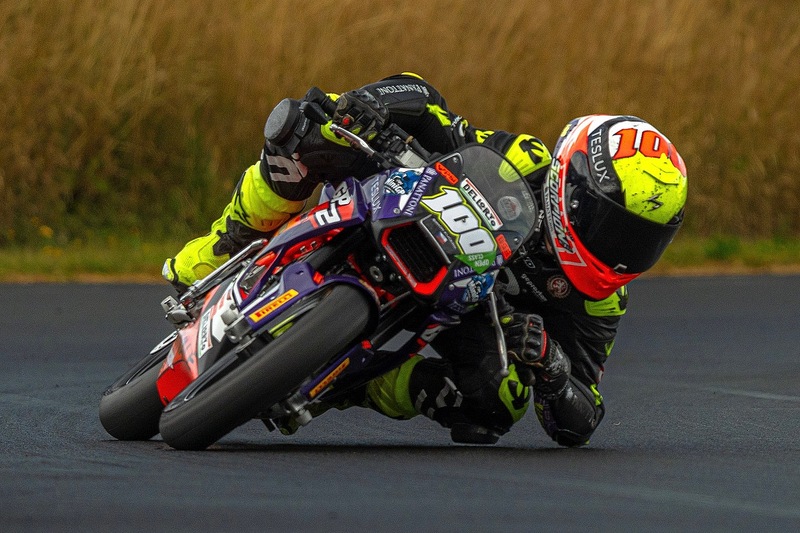 Šimon Kučeřík mezinárodním mistrem Slovenska, vicemistrem Alpe Adria Junior pro rok 2025 a míří na prestižní závod CIV FIM MiniGP v Itálii