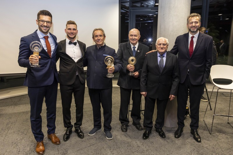 Zlatý volant oslavil 50 let. Jubilejní ročník ocenil legendy světového i českého motorsportu