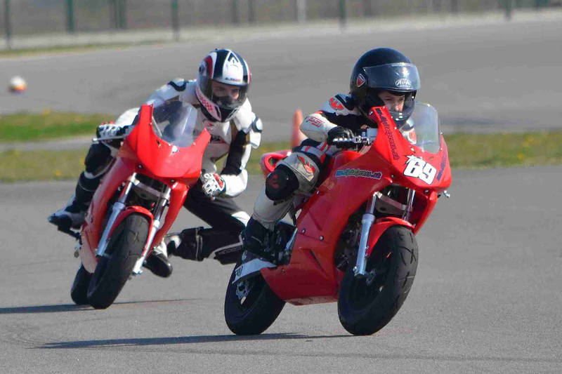 Fotogaléria z tréningu Junior Moto Academy