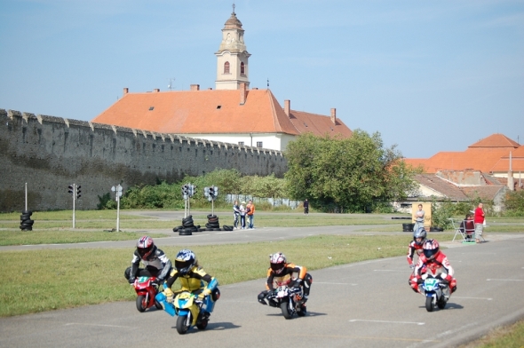 V Skalici 17. júna pokračujú MM SR skútrov a Minimoto