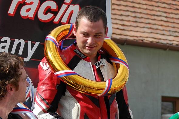 David Hanzalík celkovým víťazom triedy Supertwin v ČR